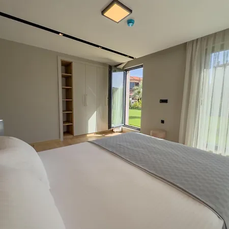 Bright 1-br Close To The Sea With Pool Access F-4 38 Διαμέρισμα